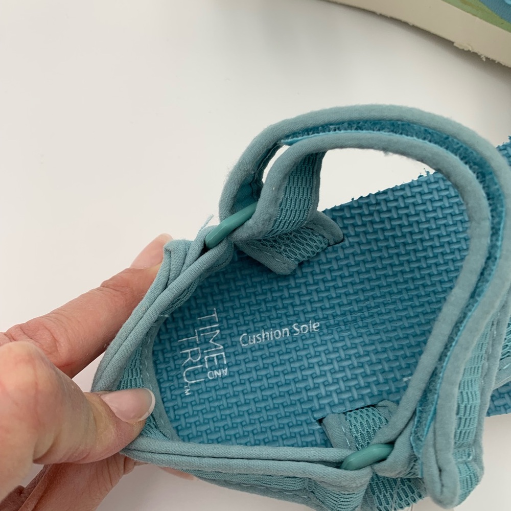 Time And Tru Blue Sandals - Picture 4 of 6